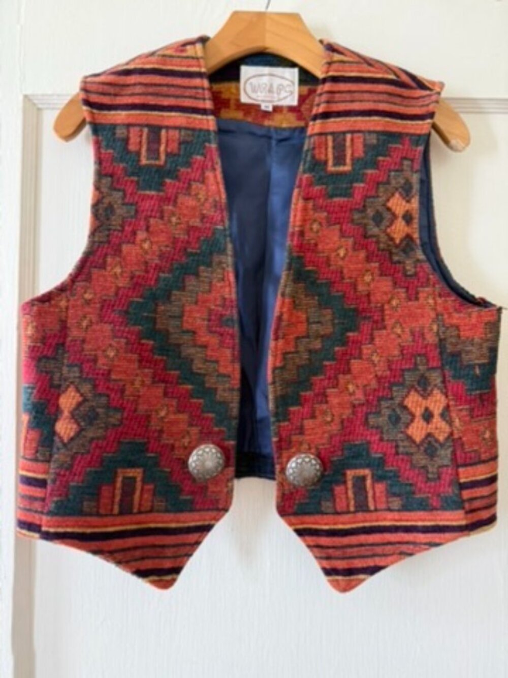 Vintage Wraps Collection Southwestern Tapestry Vest Size M Silver-Tone Buttons
